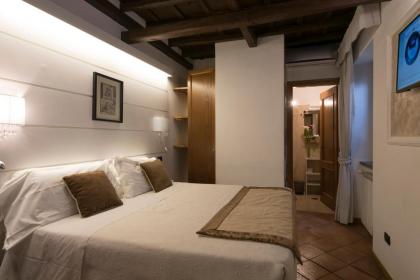 JR Suites - image 9