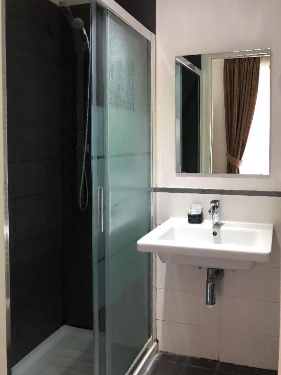 Elle Cavour Guest House - image 2