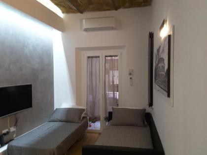 Urbanflat Repubblica Square - image 18
