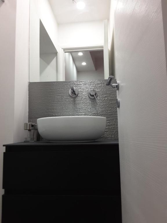Urbanflat Repubblica Square - image 3