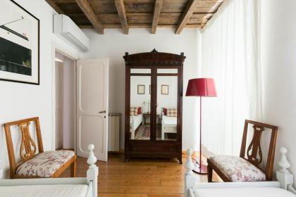 Farnese Charming Apartment - image 4