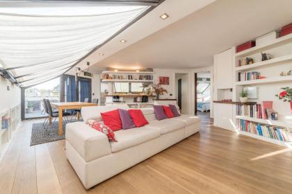 Torlonia Exclusive Penthouse - image 2