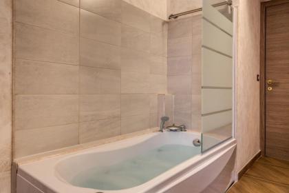 AMICI GUESTHOUSE - image 12