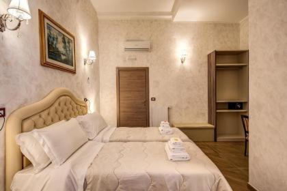 AMICI GUESTHOUSE - image 17