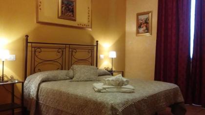 Rossi Hotel - image 1