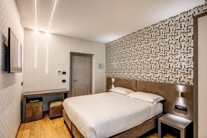 Colosseo Prestige Rooms - image 11