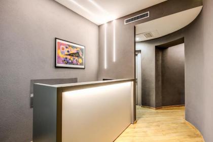 Colosseo Prestige Rooms - image 15