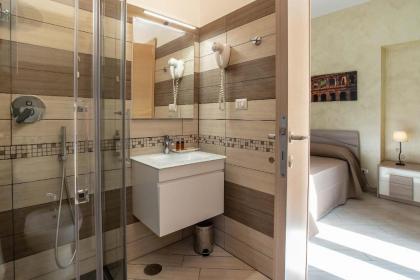 Rome Central Rooms - image 17