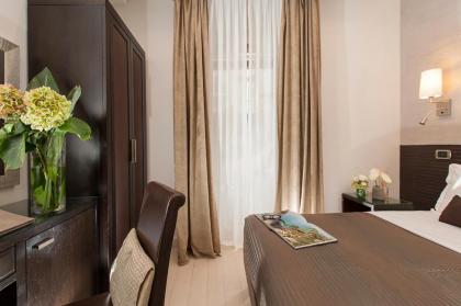 Daphne Luxury Suites - image 10