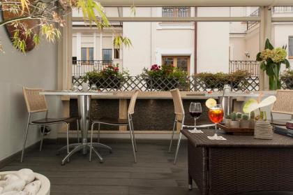 Daphne Luxury Suites - image 14