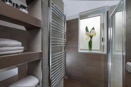 Daphne Luxury Suites - image 2
