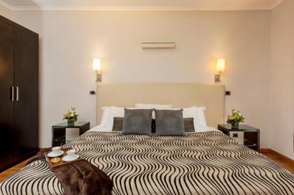 Daphne Luxury Suites - image 4