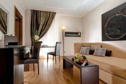 Daphne Luxury Suites - image 7