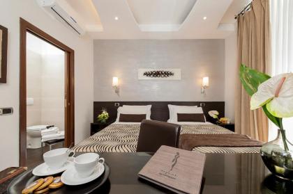 Daphne Luxury Suites - image 8