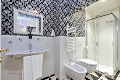 Luxury Rooms - image 8