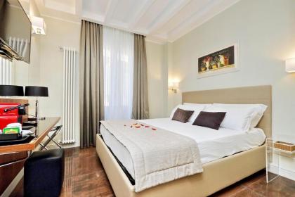 Piazza Venezia Grand Suite - image 12