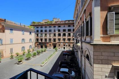 Piazza Venezia Grand Suite - image 15