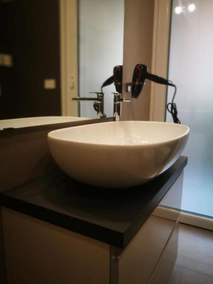 Parma Room Station - image 15