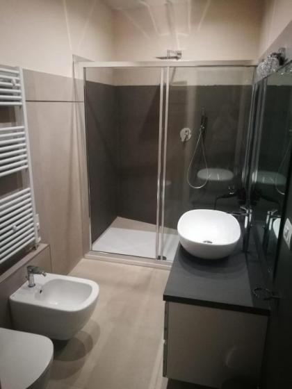 Parma Room Station - image 4