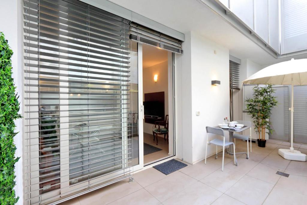 Piazza del Popolo Apartment - image 3
