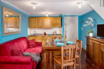Navona Blue Apartment - image 9