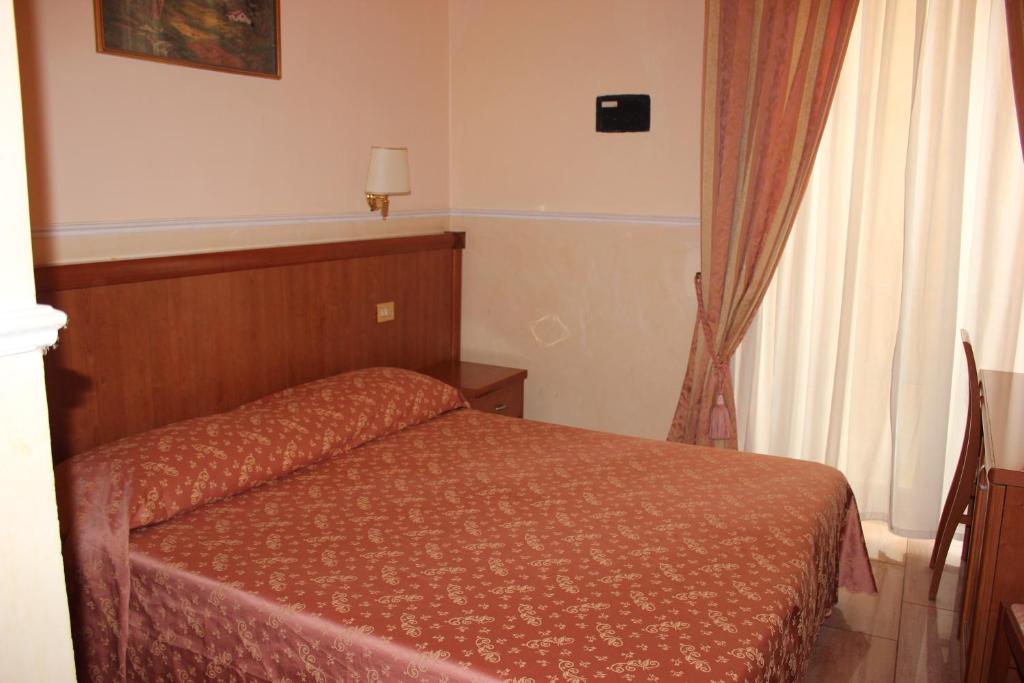 ALEX CITY INN III - image 6