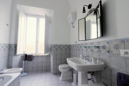 Trevi Grand Blu Suite B&B - image 13