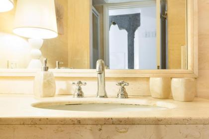 BBHOMEROME - Ghetto Campo dei Fiori Luxury 3 rooms - image 9