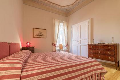 Monti Stunning Apartment with Terrace - image 14