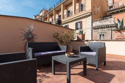 Monti Stunning Apartment with Terrace - image 7