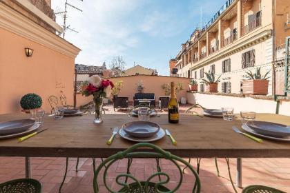 Monti Stunning Apartment with Terrace - image 9