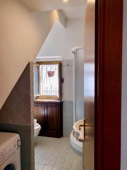 Candia Bright Vatican Apartment - image 8