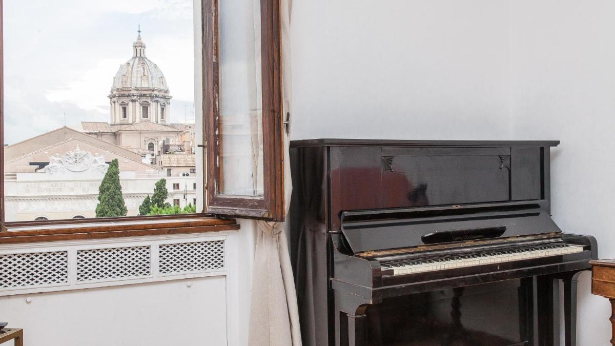 Rental In Rome Ancient View - image 7
