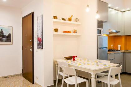 Vatican Museums Roomy Apartment - image 18