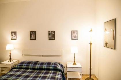 Vatican Museums Roomy Apartment - image 20