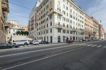 Stylish Loft - Colosseum 4 mins Walk - image 2