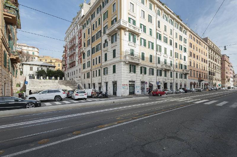 Stylish Loft - Colosseum 4 mins Walk - image 2