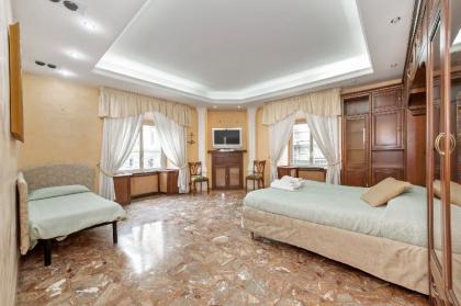 Spacious Home in Rome Colosseum  termini n 15mins 