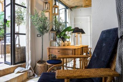 Trastevere Luxury&Charming Loft with Courtyard - image 15