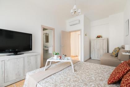 Stars Luxury Apartments 1 - image 27