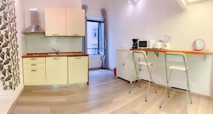 Luxury barberini boutique Apartment - image 12