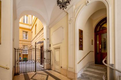 Courtyard Rome Suite - image 13