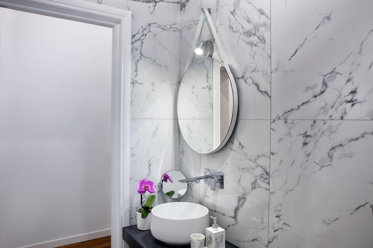 Fellini Design Suites - image 2
