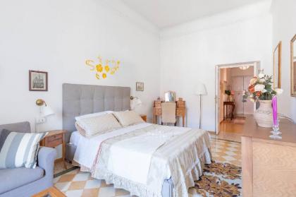LIVING ROME REPUBBLICA