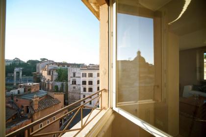 Stunning views over central Rome's rooftops - FromHometoRome - image 5