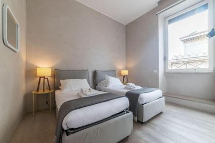 Stunning views over central Rome's rooftops - FromHometoRome - image 7