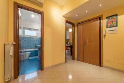 Lovely Flat Marconi District - image 17