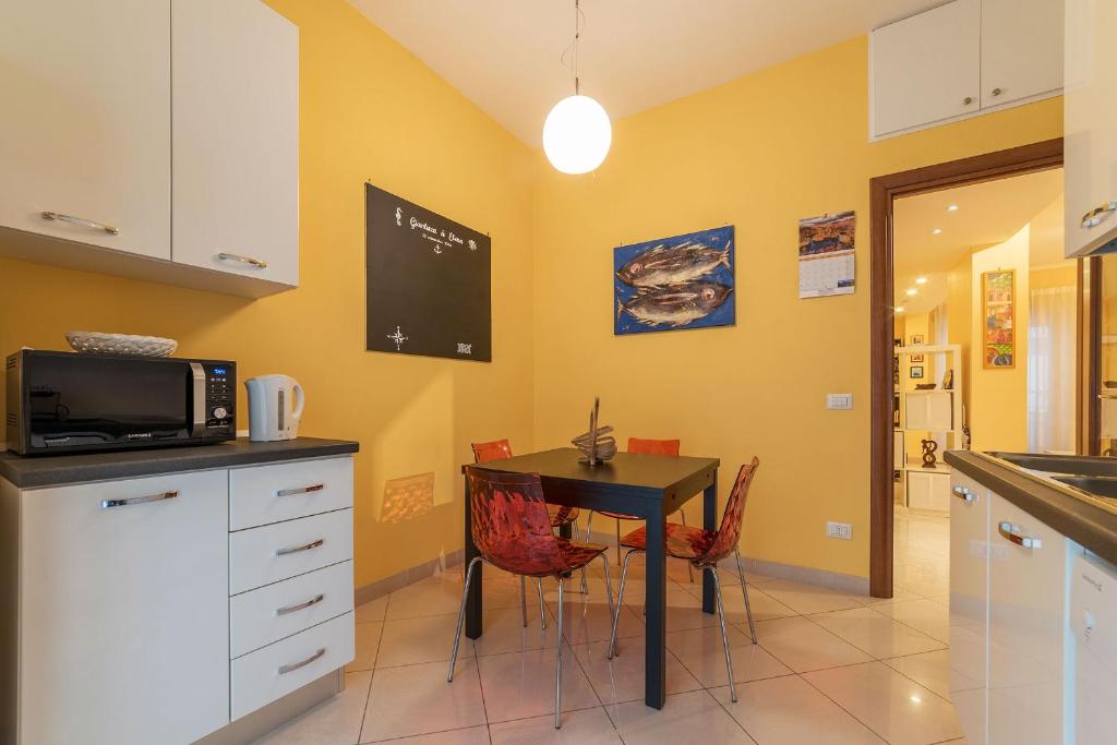 Lovely Flat Marconi District - image 7