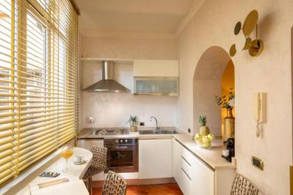 Condotti Corner Apartment Piazza di Spagna - image 7
