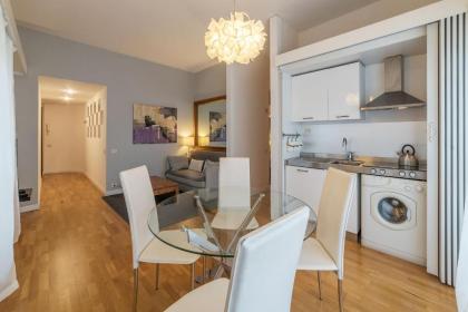Sant'Angelo Modern Apartment - image 8